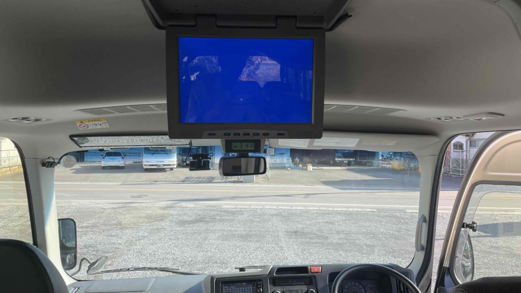 貸切バス マイクロバス 写真 モニター